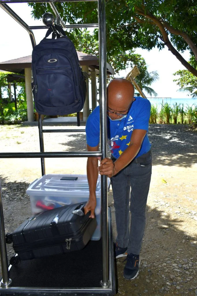 baggage-11-683x1024