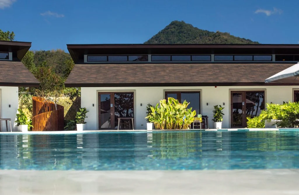 Premier-Pool_Detail_-Center-1024x670