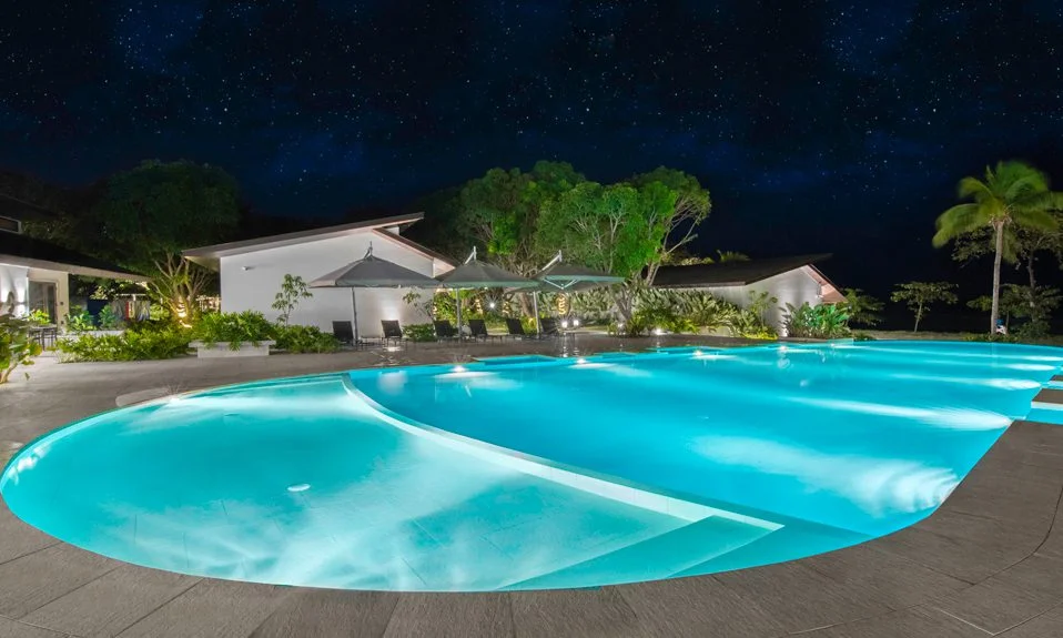 Premier-Pool-Night
