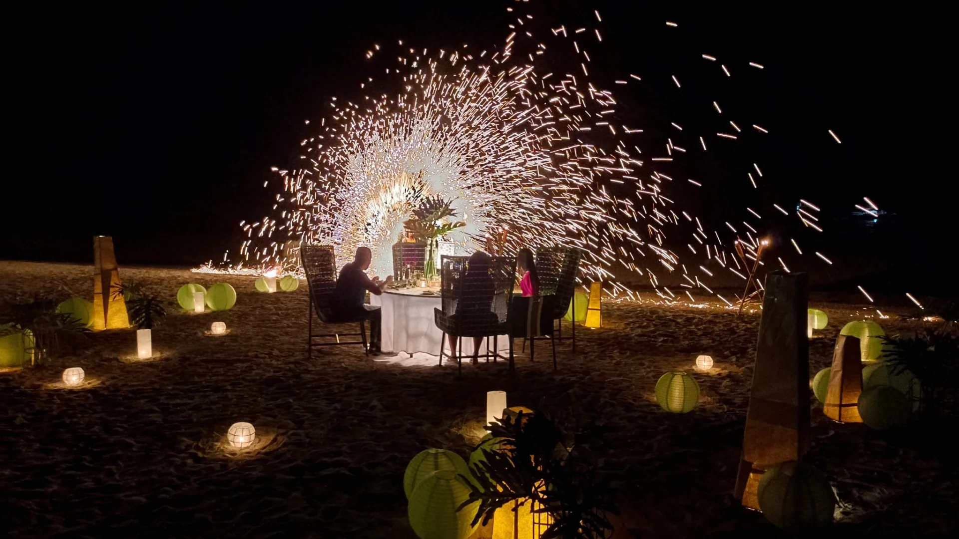 Things to Do at Night in Astoria Palawan